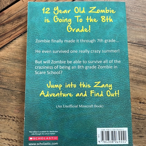 Scholastic Book Bundle - Picture 7 of 7